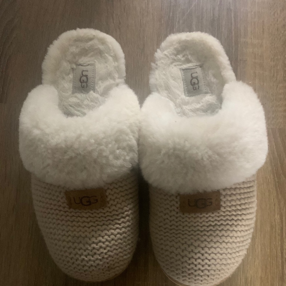 Ugg Slides